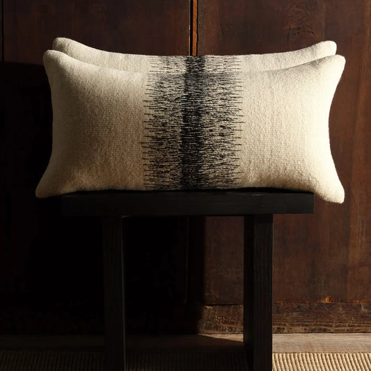 Decor Jaipur Living MERCADO MCO12 x 24 INCH PILLOW